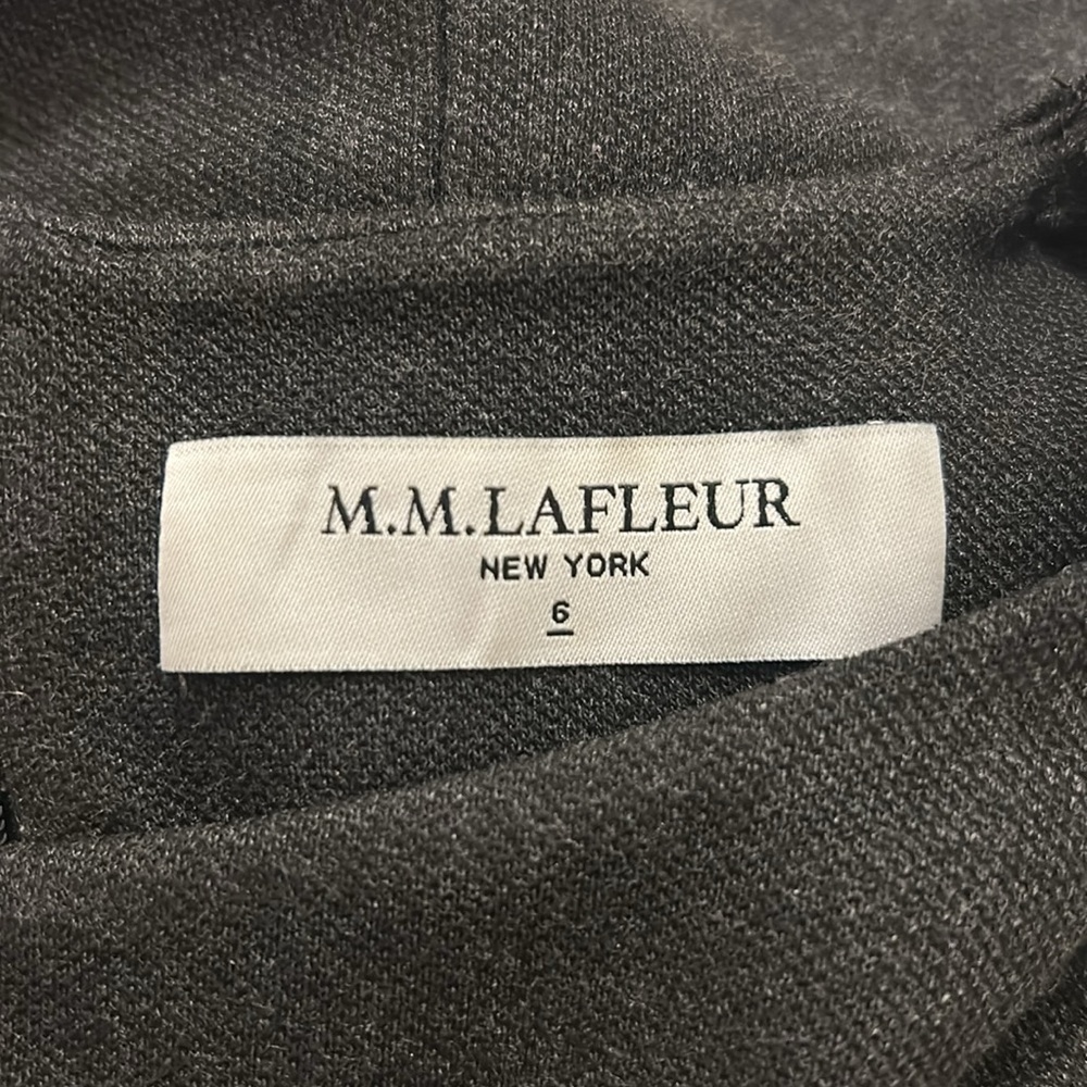 MM Lafleur The Lydia Twisted Strap Ponte Sheath
Dress in Charcoal Grey Size 6 - Picture 11 of 13
